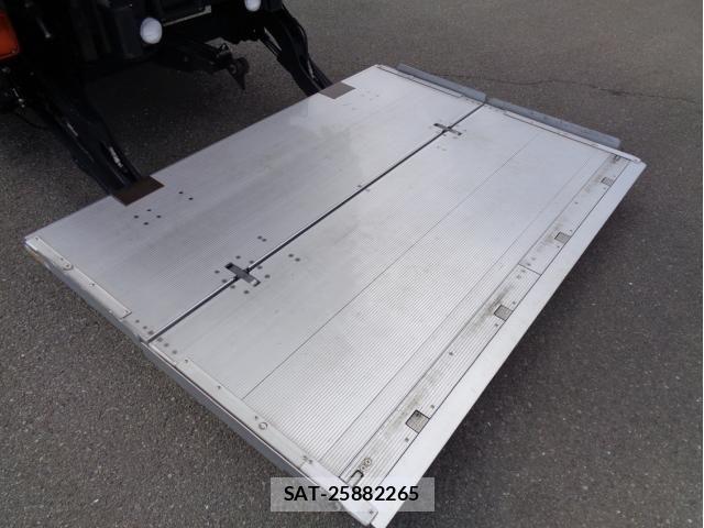 Mitsubishi FIGHTER 2021-04 1372189-12