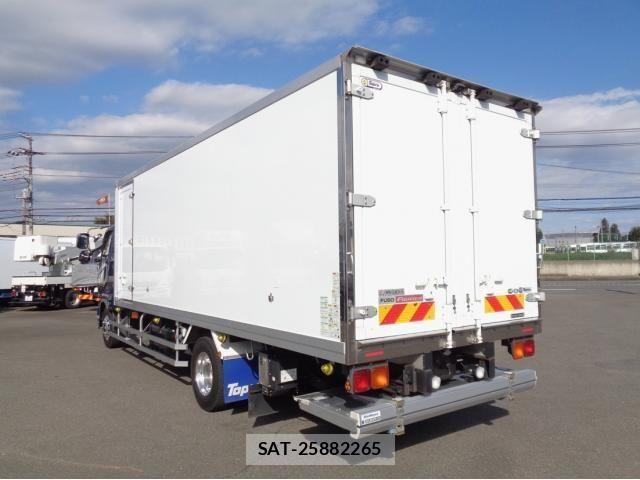 Mitsubishi FIGHTER 2021-04 1372189-3