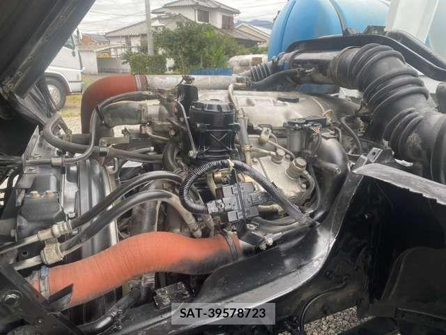 Mitsubishi FIGHTER 2005-04 1374637-10