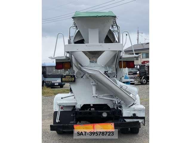 Mitsubishi FIGHTER 2005-04 1374637-18