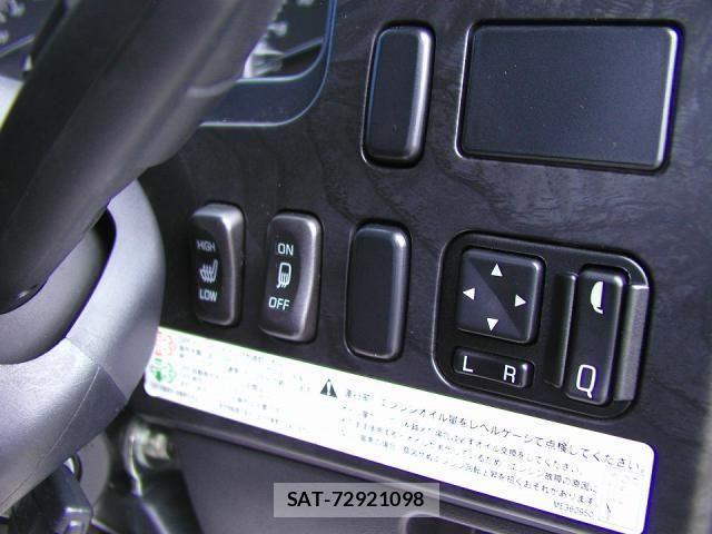 Mitsubishi FIGHTER 2024-10 1402380-27