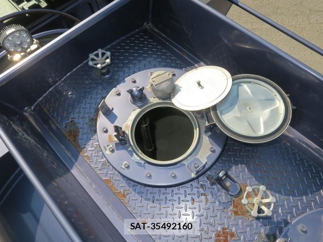 Mitsubishi FIGHTER 2019-03 1421785-12