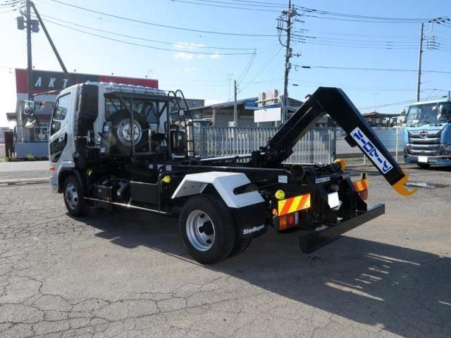 Mitsubishi FIGHTER 2024-12 1464927-14