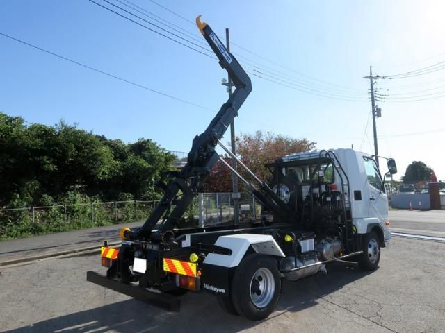 Mitsubishi FIGHTER 2024-12 1464927-15