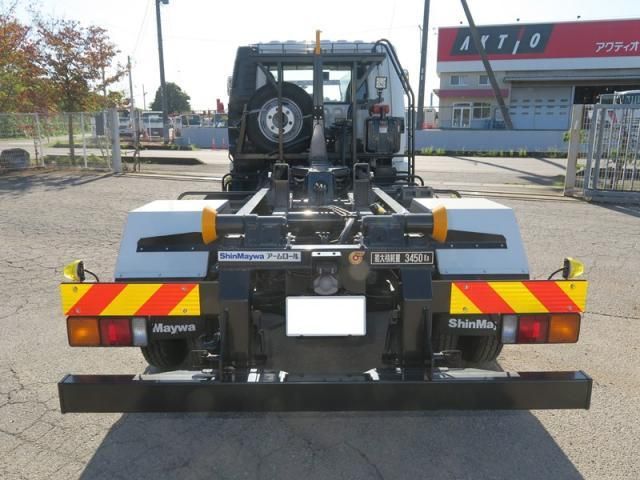 Mitsubishi FIGHTER 2024-12 1464927-4