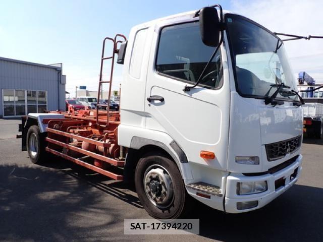 Mitsubishi FIGHTER 2011-09 858308-2
