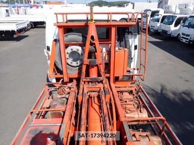 Mitsubishi FIGHTER 2011-09 858308-9