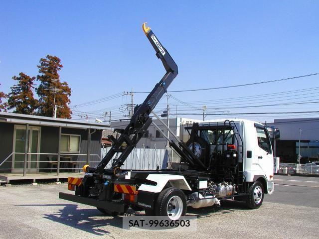 Mitsubishi FIGHTER 2024-11 792893-13