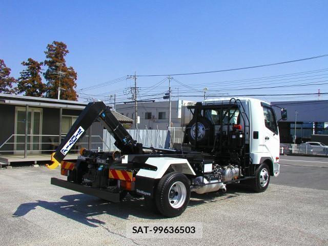 Mitsubishi FIGHTER 2024-11 792893-14