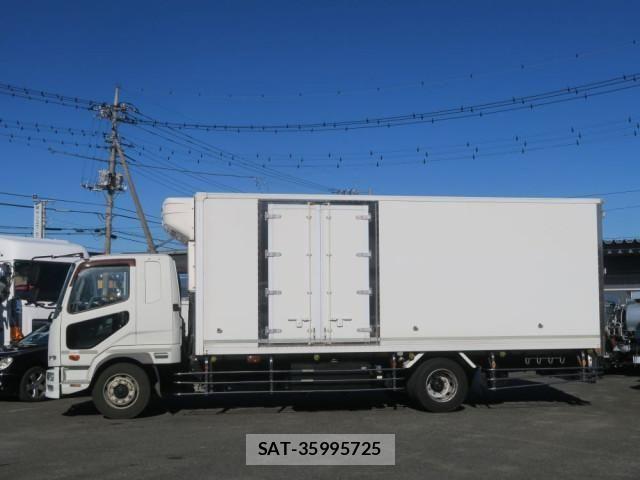 Mitsubishi FIGHTER 2015-07 695653-2