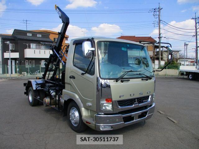 Mitsubishi FIGHTER 2024-03 535387-1