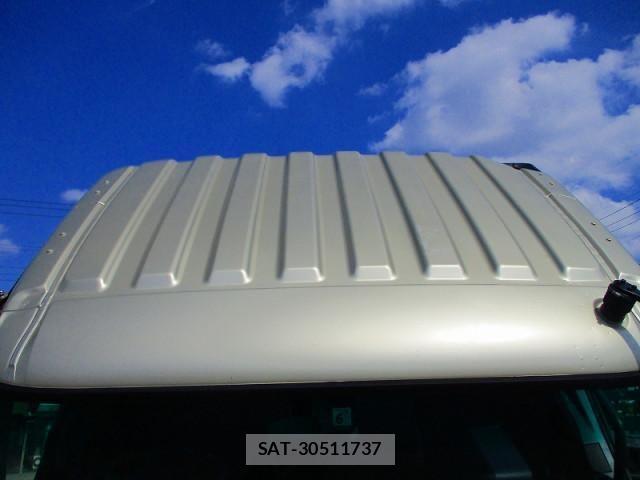 Mitsubishi FIGHTER 2024-03 535387-8