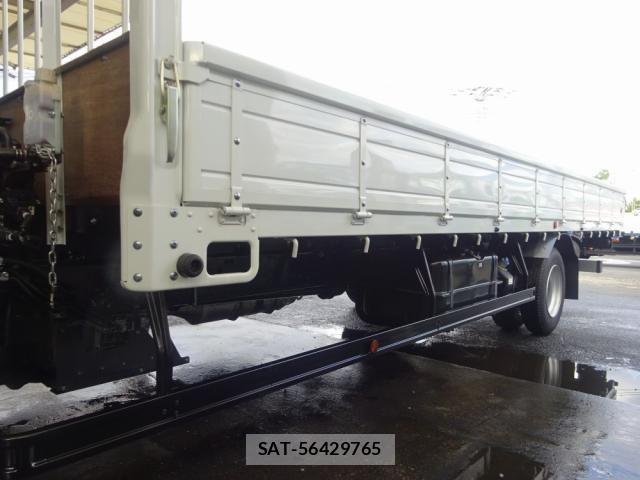 Mitsubishi FIGHTER 2022-08 535598-22