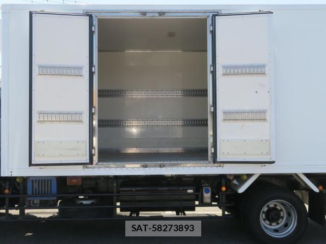 Mitsubishi FIGHTER 2023-12 535369-4