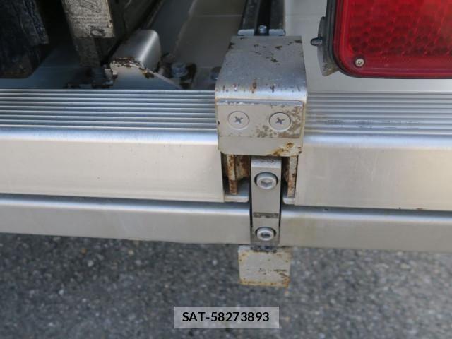 Mitsubishi FIGHTER 2023-12 535369-14