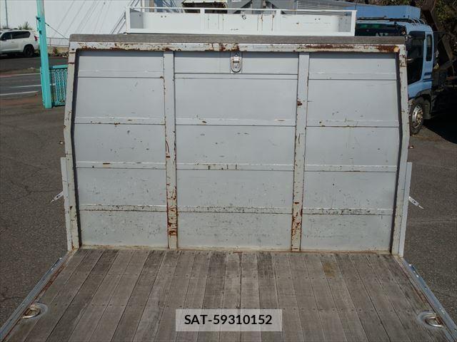 Mitsubishi FIGHTER 2024-04 535480-13