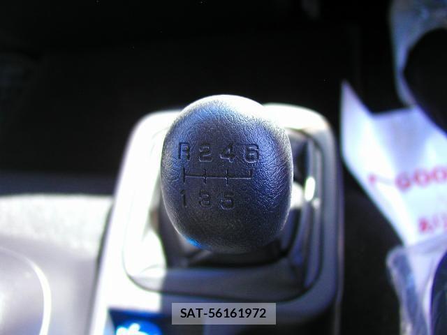 Mitsubishi FIGHTER 2024-12 865022-27