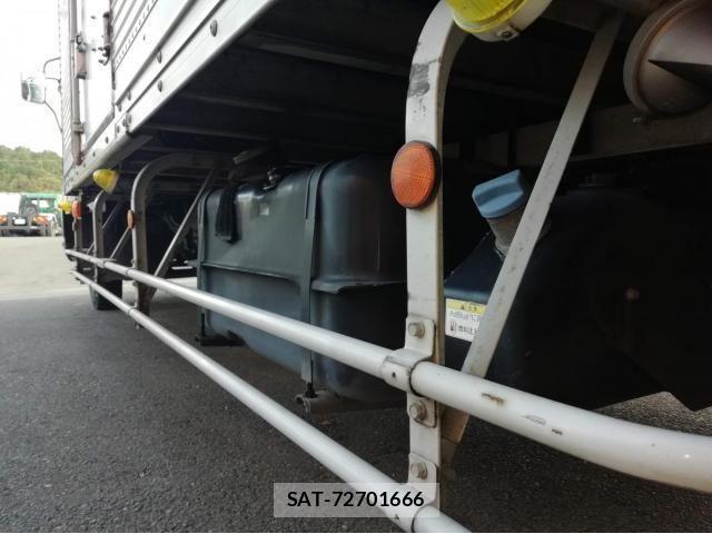 Mitsubishi FIGHTER 2023-12 535297-10
