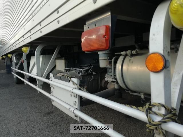 Mitsubishi FIGHTER 2023-12 535297-15
