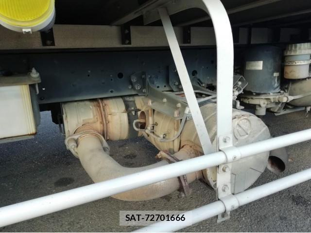 Mitsubishi FIGHTER 2023-12 535297-16