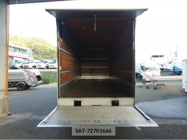 Mitsubishi FIGHTER 2023-12 535297-20