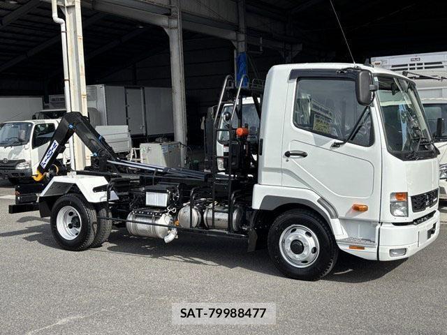 Mitsubishi FIGHTER 2024-10 1082327-6