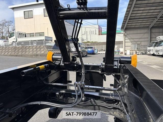Mitsubishi FIGHTER 2024-10 1082327-15