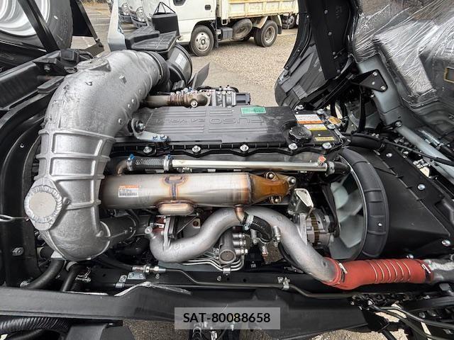 Mitsubishi FIGHTER 2024-10 1082329-27