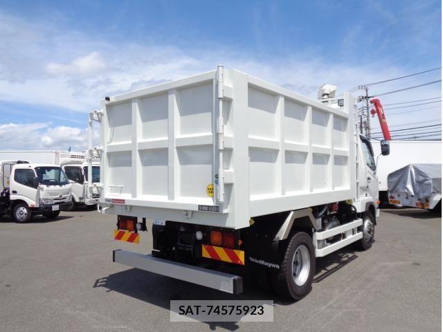 Mitsubishi FIGHTER 2024-08 1172419-2