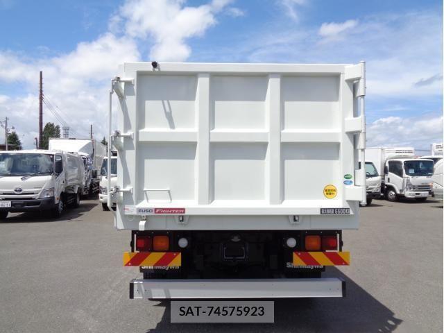 Mitsubishi FIGHTER 2024-08 1172419-4