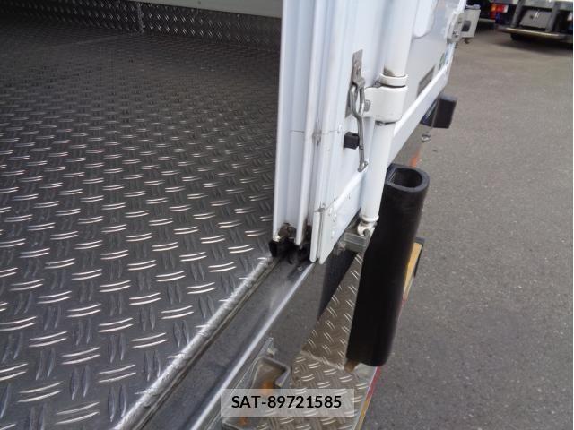 Mitsubishi FIGHTER 2022-09 1095875-7