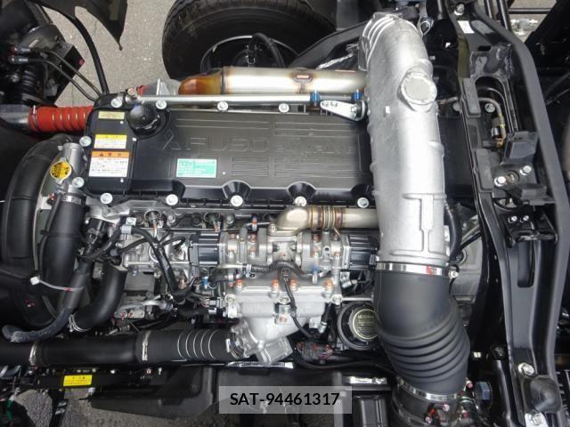 Mitsubishi FIGHTER 2024-11 1177553-10