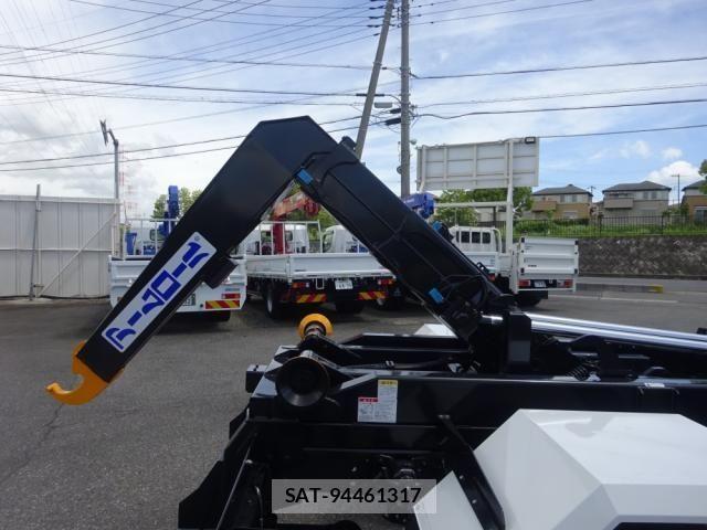 Mitsubishi FIGHTER 2024-11 1177553-20