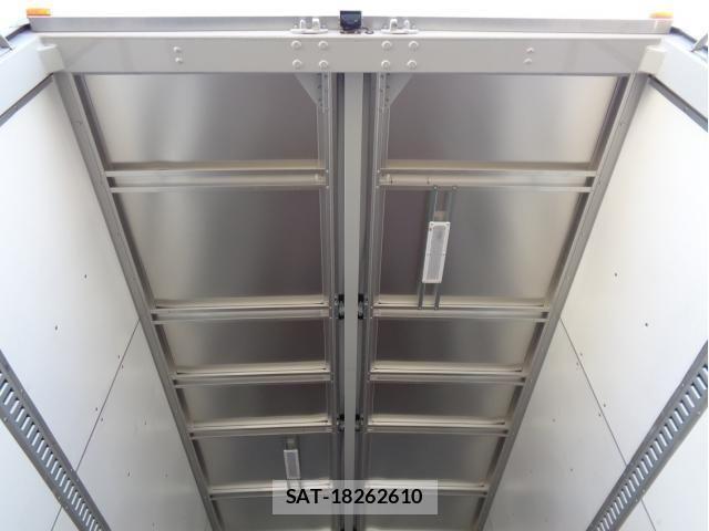 Mitsubishi FIGHTER 2023-04 1659857-5