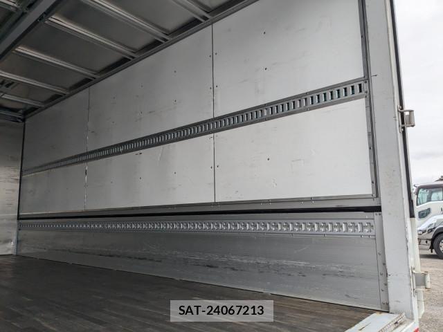 Mitsubishi FIGHTER 2023-09 1742896-20
