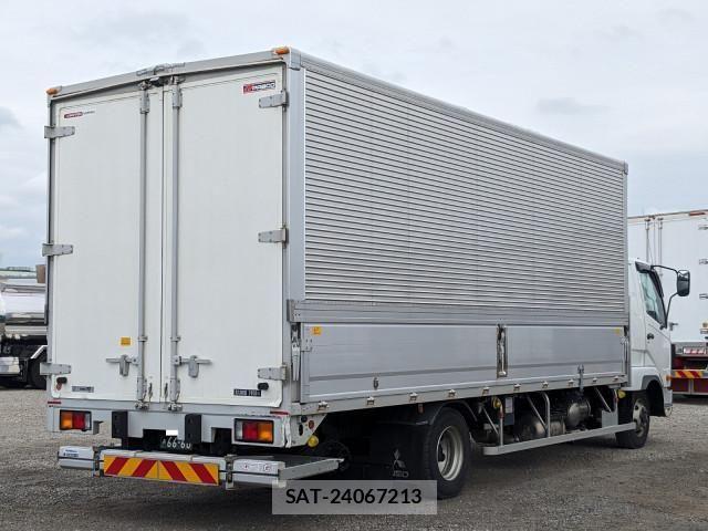Mitsubishi FIGHTER 2023-09 1742896-4