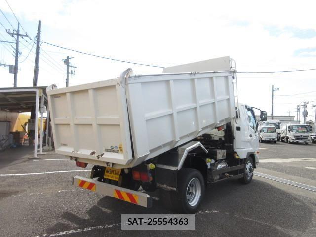 Mitsubishi FIGHTER 2014-09 1742900-10