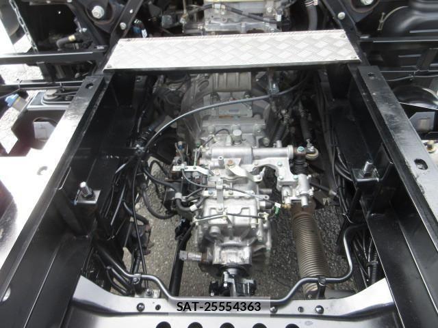 Mitsubishi FIGHTER 2014-09 1742900-20