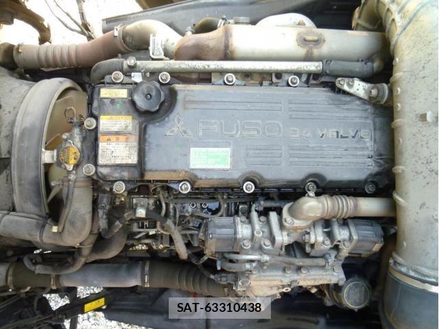 Mitsubishi FIGHTER 2015-06 2008987-22