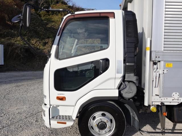 Mitsubishi FIGHTER 2014-10 2018165-12