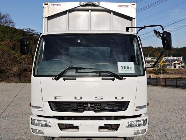 Mitsubishi FIGHTER 2014-10 2018165-2