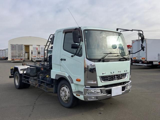 Mitsubishi FIGHTER 2018-01 2018162-1