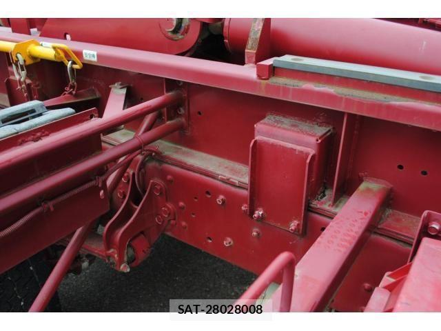 Mitsubishi FIGHTER 2016-11 2099366-13