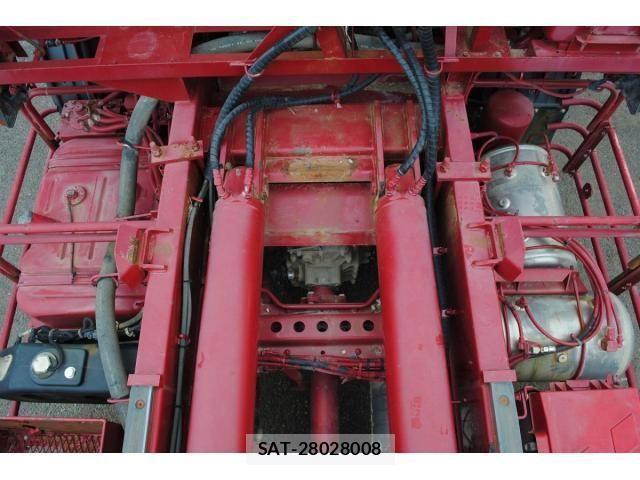 Mitsubishi FIGHTER 2016-11 2099366-26