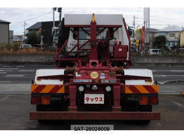 Mitsubishi FIGHTER 2016-11 2099366-7