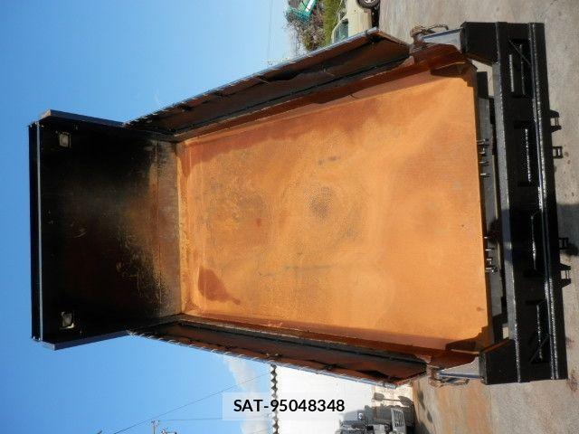 Mitsubishi FIGHTER 2018-08 2247963-5