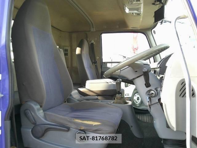 Mitsubishi FIGHTER 2015-02 2348544-16