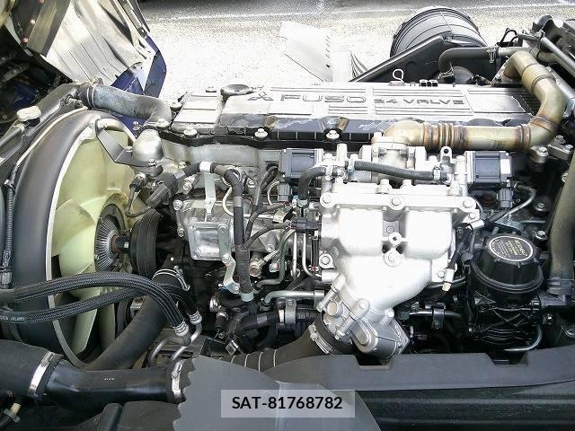 Mitsubishi FIGHTER 2015-02 2348544-22