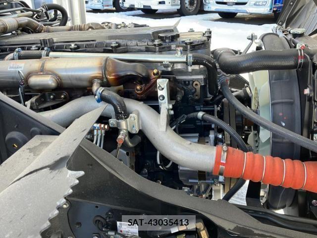Mitsubishi FIGHTER 2024-12 2348536-19