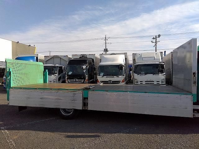 Mitsubishi FIGHTER 2019-02 2385840-5